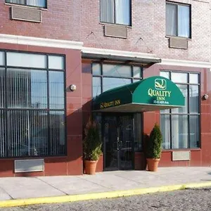 *** Hotel Quality Long Island - Queensboro Bridge USA